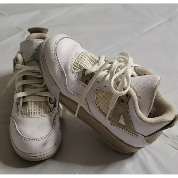 Nike Air Jordan size 12c Boys youth sneakers athletic Retro 4 White And Cream - Picture 5 of 7